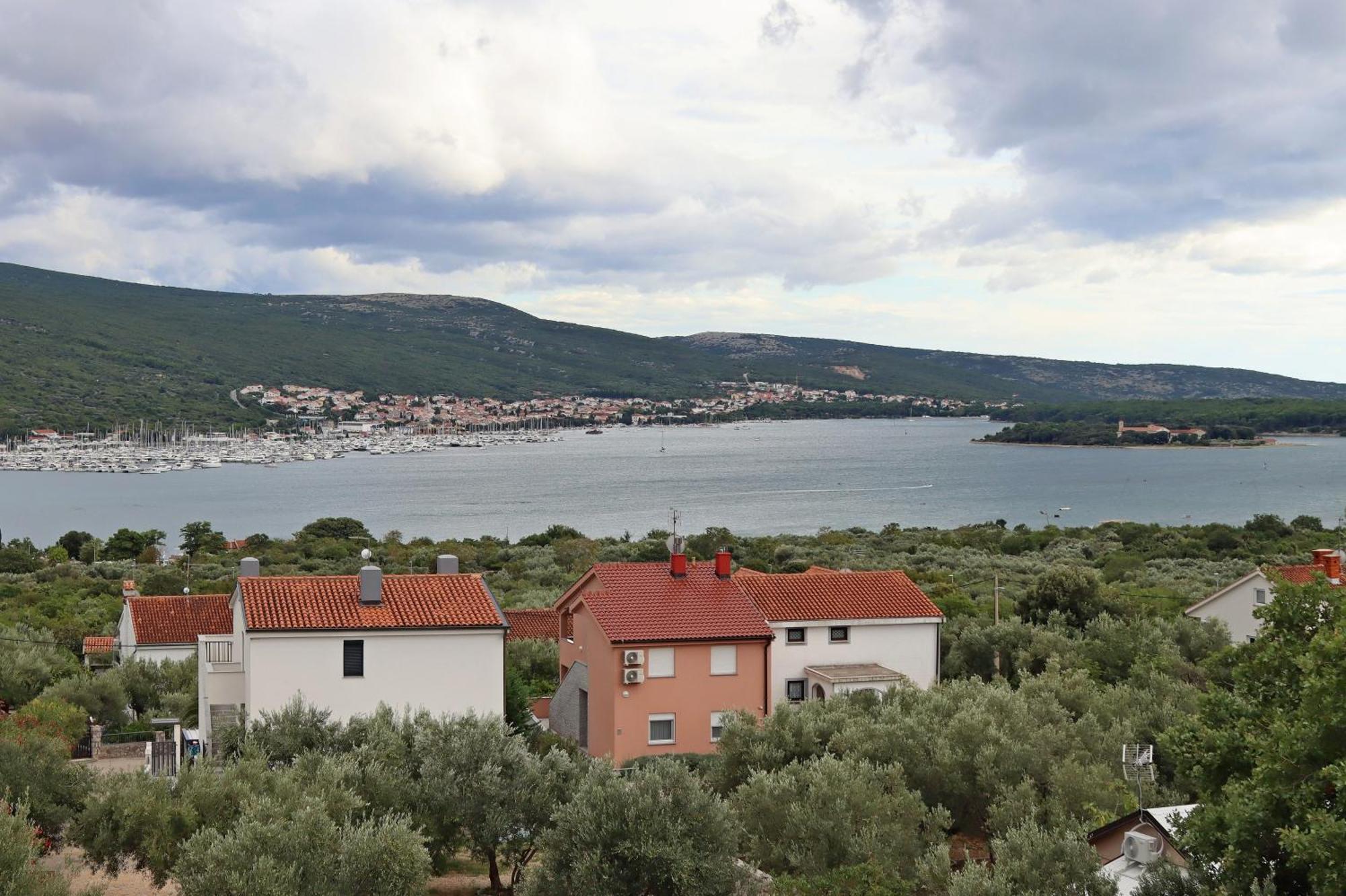 Apartments With A Parking Space Kornic, Krk - 415 Bagian luar foto